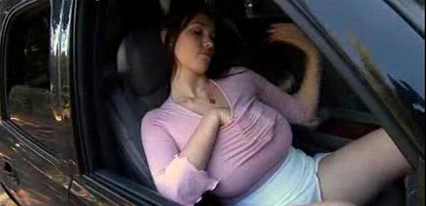  Anna Song plays with herself in the car